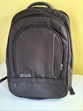 Brenthaven Black Nylon Clamshell X-ray Friendly Laptop Travel Bag